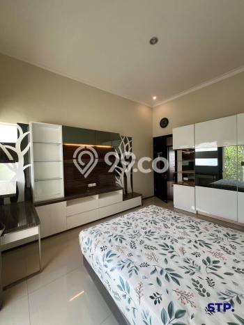 For Sale Rumah Elit Exclusive di Sukolilo, Surabaya For Sale Rumah Elit Exclusive di Sukolilo, Surabaya