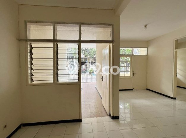 For Sale Rumah 3 Kamar Lokasi Ideal Nyaman dan Strategis di Rungkut For Sale Rumah 3 Kamar Lokasi Ideal Nyaman dan Strategis di Rungkut