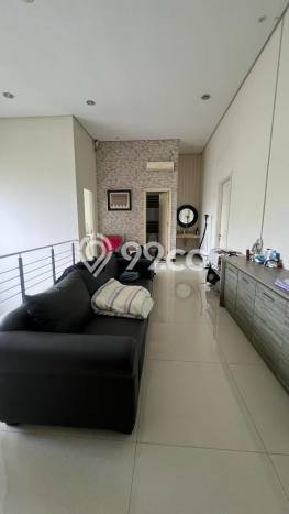 Jual Rumah Mewah Megah Dengan View Cantik di Citraland, Surabaya Jual Rumah Mewah Megah Dengan View Cantik di Citraland, Surabaya