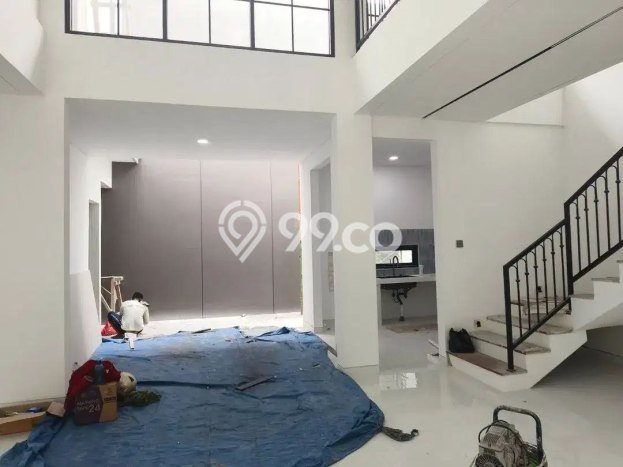 Rumah Mewah LB 350m2 Siap Pakai Desain Elegan di Dharma Husada, Surabaya Rumah Mewah LB 350m2 Siap Pakai Desain Elegan di Dharma Husada, Surabaya