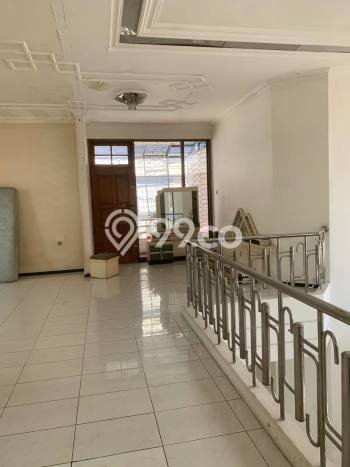 Rumah Elit Modern Siap Huni di Surabaya Kota Surabaya Rumah Elit Modern Siap Huni di Surabaya Kota Surabaya