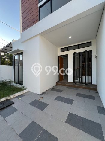 For Sale Rumah 3 Kamar Lokasi Ideal Nyaman dan Strategis di Kenjeran For Sale Rumah 3 Kamar Lokasi Ideal Nyaman dan Strategis di Kenjeran