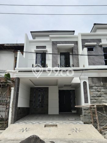 Jual Rumah Luas Megah Dengan View Cantik di Kertajaya, Surabaya Jual Rumah Luas Megah Dengan View Cantik di Kertajaya, Surabaya