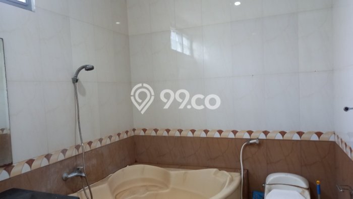 Dijual Rumah Mewah Elegan Dengan View Cantik di Modernland, Tangerang Dijual Rumah Mewah Elegan Dengan View Cantik di Modernland, Tangerang