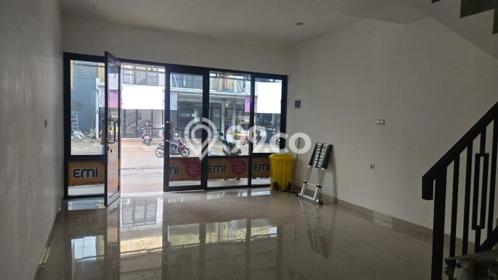 Area Strategis! Disewakan Ruko Lokasi Karawaci, Tangerang Cocok untuk Bisnis Area Strategis! Disewakan Ruko Lokasi Karawaci, Tangerang Cocok untuk Bisnis