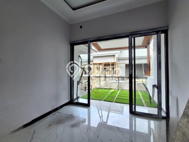 Rumah Terawat LT 132m2m² / LB 192m2m² di Lokasi Premium , Sleman Rumah Terawat LT 132m2m² / LB 192m2m² di Lokasi Premium , Sleman