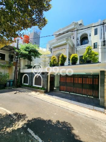 Dijual Rumah Premium dengan Fasilitas Sekitar Komplit di Cilandak, Jakarta Selatan Dijual Rumah Premium dengan Fasilitas Sekitar Komplit di Cilandak, Jakarta Selatan