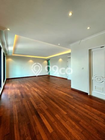 Dijual Rumah Premium dengan Fasilitas Sekitar Komplit di Cilandak, Jakarta Selatan Dijual Rumah Premium dengan Fasilitas Sekitar Komplit di Cilandak, Jakarta Selatan