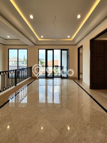 Hunian Elit LB 600m2 Siap Huni Desain Elegan di Cipete, Jakarta Selatan Hunian Elit LB 600m2 Siap Huni Desain Elegan di Cipete, Jakarta Selatan