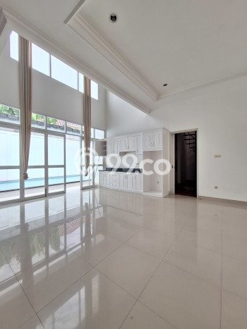 Sewa Rumah Harga Terjangkau di Cipete Jakarta Selatan dengan 4 Kamar Tidur Sewa Rumah Harga Terjangkau di Cipete Jakarta Selatan dengan 4 Kamar Tidur