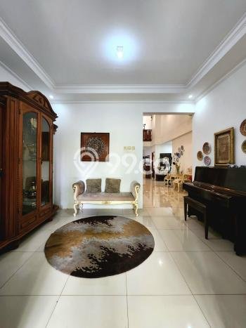 Jual Rumah Luas Elegan Dengan View Cantik di Bintaro, Jakarta Selatan Jual Rumah Luas Elegan Dengan View Cantik di Bintaro, Jakarta Selatan