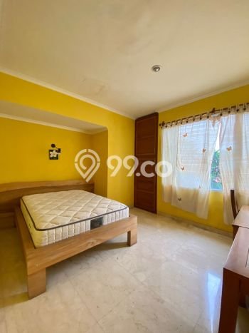 Sewa Rumah Harga Terjangkau di Kemang Jakarta Selatan dengan 4 Kamar Tidur Sewa Rumah Harga Terjangkau di Kemang Jakarta Selatan dengan 4 Kamar Tidur