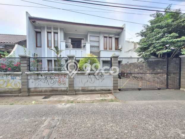 For Sale! Luxury House LT 200m2 Desain Modern di Cinere For Sale! Luxury House LT 200m2 Desain Modern di Cinere