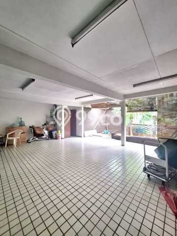 Rumah Luxury Modern Tanpa Renovasi di Cipete Jakarta Selatan Rumah Luxury Modern Tanpa Renovasi di Cipete Jakarta Selatan
