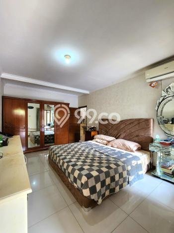 Jual Rumah Luas Elegan Dengan View Cantik di Bintaro, Jakarta Selatan Jual Rumah Luas Elegan Dengan View Cantik di Bintaro, Jakarta Selatan