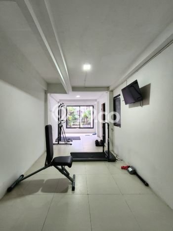 Rumah Elit Modern Tanpa Renovasi di Lebak Bulus Jakarta Selatan Rumah Elit Modern Tanpa Renovasi di Lebak Bulus Jakarta Selatan