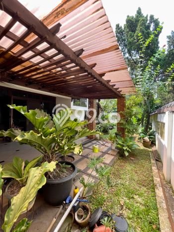 Dijual Rumah Mewah Elegan Dengan View Cantik di Lebak Bulus, Jakarta Selatan Dijual Rumah Mewah Elegan Dengan View Cantik di Lebak Bulus, Jakarta Selatan