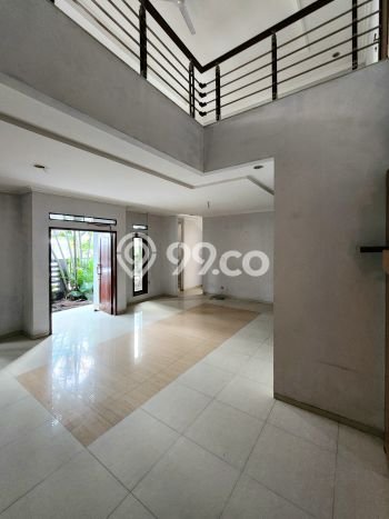 Rumah Luxury Modern Tanpa Renovasi di Lebak Bulus Jakarta Selatan Rumah Luxury Modern Tanpa Renovasi di Lebak Bulus Jakarta Selatan