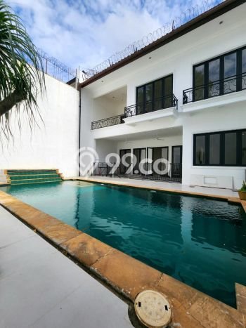 Hunian Modern Disewakan 4 Kamar di Kebayoran Baru Boleh Nego Hunian Modern Disewakan 4 Kamar di Kebayoran Baru Boleh Nego