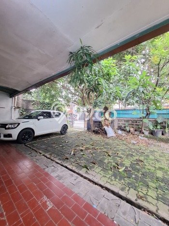 Dijual Rumah Luas Elegan Dengan View Eksklusif di Kemandoran, Jakarta Selatan Dijual Rumah Luas Elegan Dengan View Eksklusif di Kemandoran, Jakarta Selatan