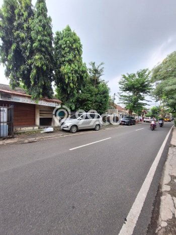 Dijual Rumah Luas Elegan Dengan View Eksklusif di Kemandoran, Jakarta Selatan Dijual Rumah Luas Elegan Dengan View Eksklusif di Kemandoran, Jakarta Selatan