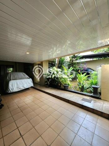 Jual Rumah Luas Elegan Dengan View Cantik di Bintaro, Jakarta Selatan Jual Rumah Luas Elegan Dengan View Cantik di Bintaro, Jakarta Selatan