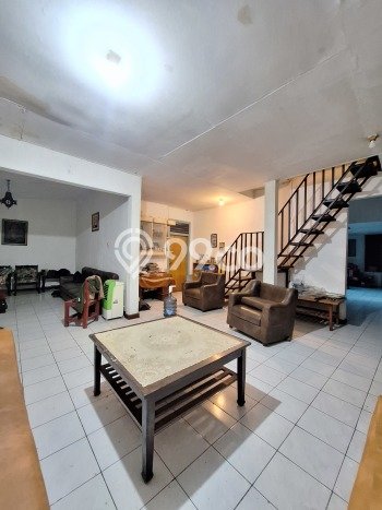 Dijual Rumah Luas Elegan Dengan View Eksklusif di Kemandoran, Jakarta Selatan Dijual Rumah Luas Elegan Dengan View Eksklusif di Kemandoran, Jakarta Selatan