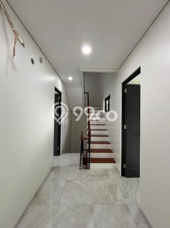 Hunian Elit LB 230m2 Siap Huni Desain Elegan di Bintaro, Tangerang Selatan Hunian Elit LB 230m2 Siap Huni Desain Elegan di Bintaro, Tangerang Selatan