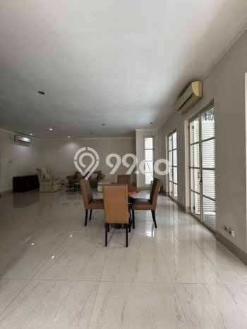 Rumah Mewah LB 385m2 Siap Huni Desain Elegan di Kemang, Jakarta Selatan Rumah Mewah LB 385m2 Siap Huni Desain Elegan di Kemang, Jakarta Selatan