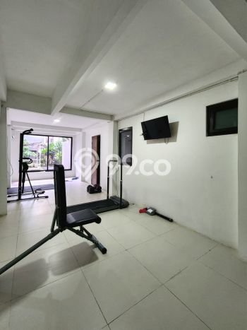 Rumah Elit Modern Tanpa Renovasi di Lebak Bulus Jakarta Selatan Rumah Elit Modern Tanpa Renovasi di Lebak Bulus Jakarta Selatan