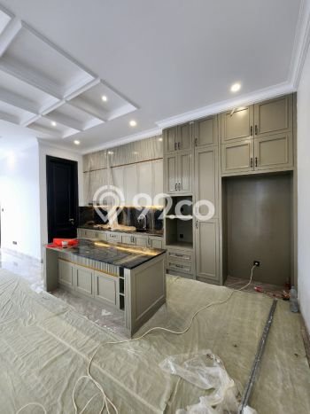 Hunian Mewah Dijual LT 219m2 di Cilandak, Jakarta Selatan Hunian Mewah Dijual LT 219m2 di Cilandak, Jakarta Selatan