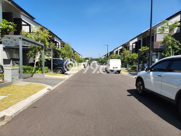Rumah Modern di Cluster Flora Summarecon Bandung Dekat Summarecon Mall Rumah Modern di Cluster Flora Summarecon Bandung Dekat Summarecon Mall