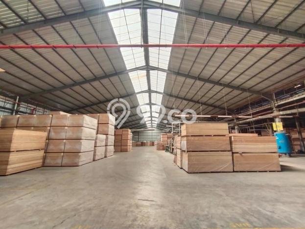 Pabrik di Sumbersari, Luas 23604m2m², Mainroad, Lokasi Strategis Pabrik di Sumbersari, Luas 23604m2m², Mainroad, Lokasi Strategis