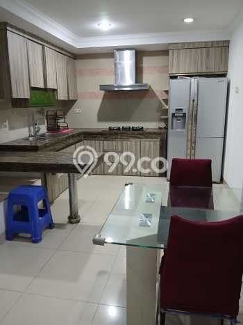 Disewakan! Rumah 5 Kamar Tidur &
3 Kamar Mandi di Muara Karang, Jakarta Utara Disewakan! Rumah 5 Kamar Tidur &
3 Kamar Mandi di Muara Karang, Jakarta Utara