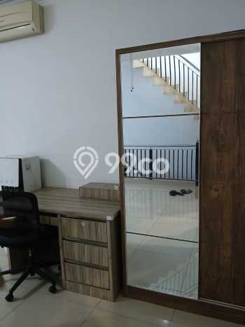Disewakan! Rumah 5 Kamar Tidur &
3 Kamar Mandi di Muara Karang, Jakarta Utara Disewakan! Rumah 5 Kamar Tidur &
3 Kamar Mandi di Muara Karang, Jakarta Utara