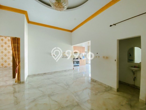BEST INVESTMENT! Rumah di Berbah, LT 696m² Bangunan 300m² BEST INVESTMENT! Rumah di Berbah, LT 696m² Bangunan 300m²