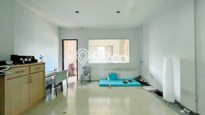Ruko di Renon, Luas 250m², Lokasi Strategis Ruko di Renon, Luas 250m², Lokasi Strategis