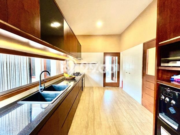 HARGA MENARIK! Vila Kawasan , Area 1223m2m², Kawasan Tenang dan nyaman HARGA MENARIK! Vila Kawasan , Area 1223m2m², Kawasan Tenang dan nyaman