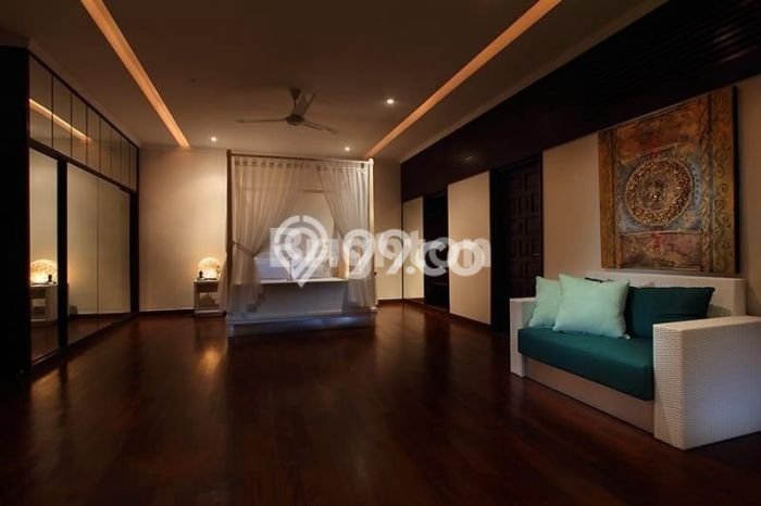 Vila di , Luas 856m2m², Lingkungan Asri Vila di , Luas 856m2m², Lingkungan Asri