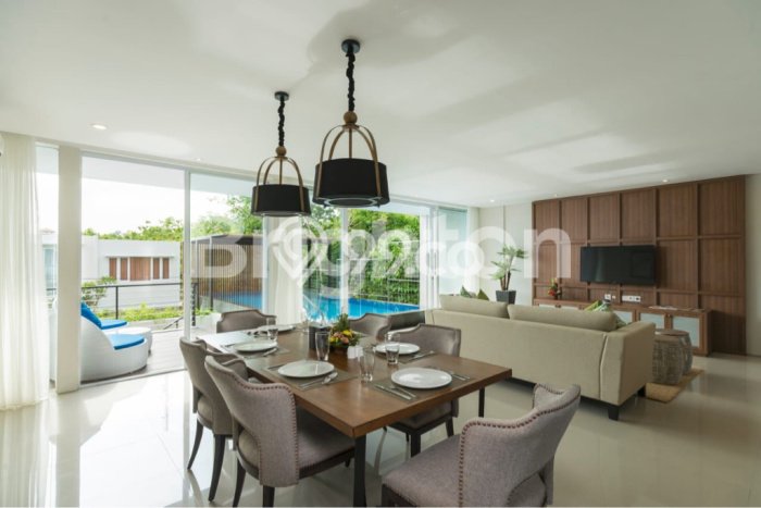 HARGA MENARIK! Vila Kawasan , Ukuran 160m2m², Area Premium dengan akses mudah HARGA MENARIK! Vila Kawasan , Ukuran 160m2m², Area Premium dengan akses mudah