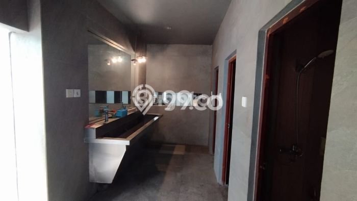 AREA PREMIUM! Gudang di Padangsambian , Luas 1000m², Lokasi Strategis AREA PREMIUM! Gudang di Padangsambian , Luas 1000m², Lokasi Strategis