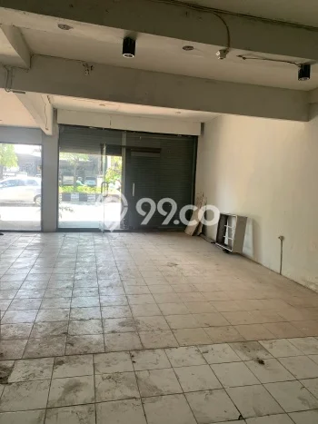 LOKASI PREMIUM! Komersial Area Bisnis di , Luas 60m2m², Siap Bisnis LOKASI PREMIUM! Komersial Area Bisnis di , Luas 60m2m², Siap Bisnis
