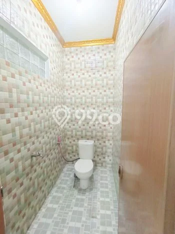 PELUANG EMAS! Ruko Kawasan Batujajar, Luas 240m², Pusat Komersial PELUANG EMAS! Ruko Kawasan Batujajar, Luas 240m², Pusat Komersial