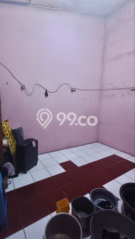 SIAP HUNI! Rumah Asri area , Luas 67m2m² LB 100m2m² SIAP HUNI! Rumah Asri area , Luas 67m2m² LB 100m2m²