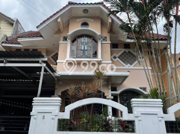 Rumah Luxury Modern Tanpa Renovasi di Cigadung Bandung Rumah Luxury Modern Tanpa Renovasi di Cigadung Bandung