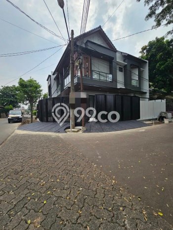 Hunian Eksklusif Siap Huni LT 159m2 di BSD, Tangerang Selatan Hunian Eksklusif Siap Huni LT 159m2 di BSD, Tangerang Selatan
