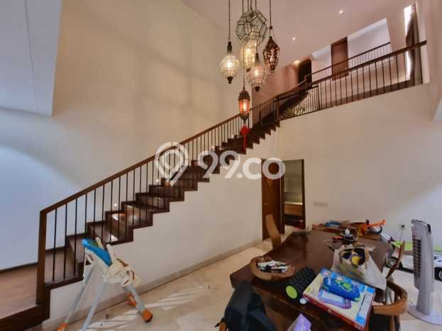 Rumah Elit Modern Siap Huni di Pantai Indah Kapuk Jakarta Utara Rumah Elit Modern Siap Huni di Pantai Indah Kapuk Jakarta Utara