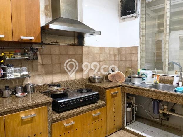 Rumah Tomang, Jakarta Barat, Roof Top, Marmer, Full Furnish, 3 Lt Rumah Tomang, Jakarta Barat, Roof Top, Marmer, Full Furnish, 3 Lt