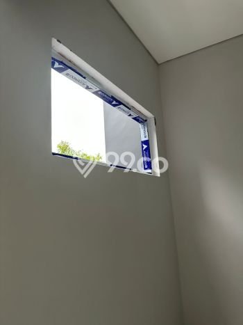 Rumah 4 Kamar di Pinggir Kota Kelapa Gading, Jakarta Utara - Lokasi Strategis Rumah 4 Kamar di Pinggir Kota Kelapa Gading, Jakarta Utara - Lokasi Strategis