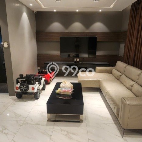 Ready to Use! Luxury House LT 90m2 Desain Elegan di Muara Karang Ready to Use! Luxury House LT 90m2 Desain Elegan di Muara Karang